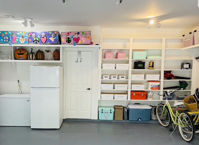 Storage and Layout Choices That Reduce Clutter